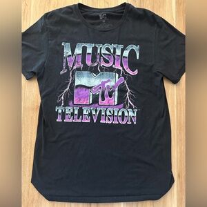 MTV Music Graphic Tee M